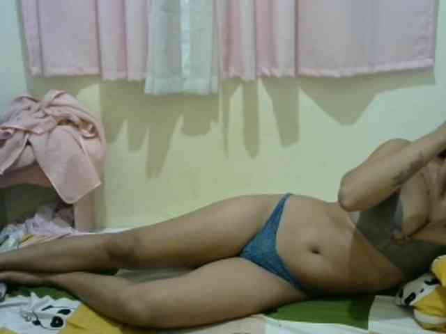 Hottie-Shei webcam