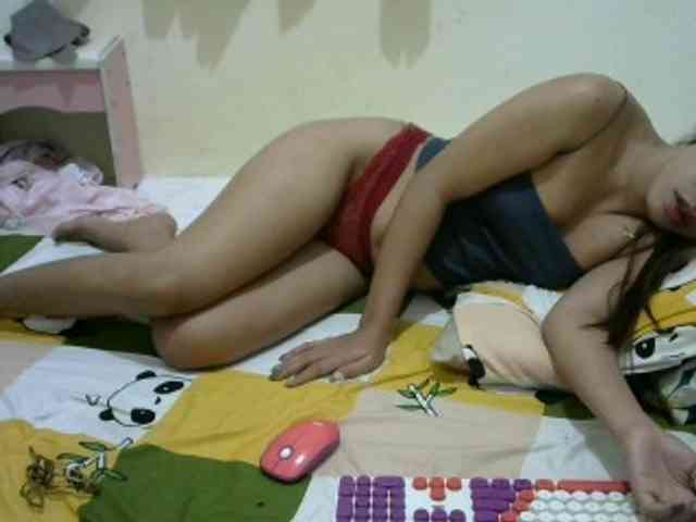 Hottie-Shei webcam