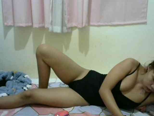 Hottie-Shei webcam
