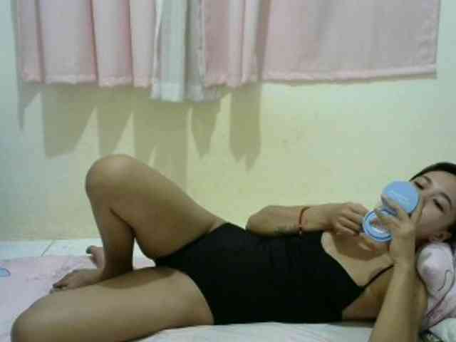 Hottie-Shei webcam