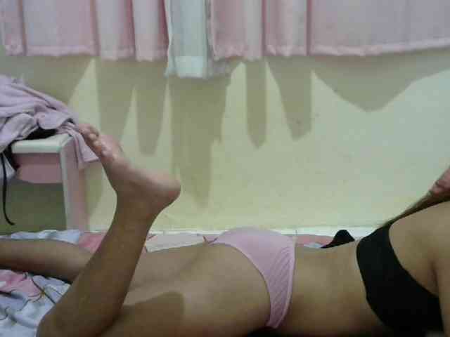 Hottie-Shei webcam