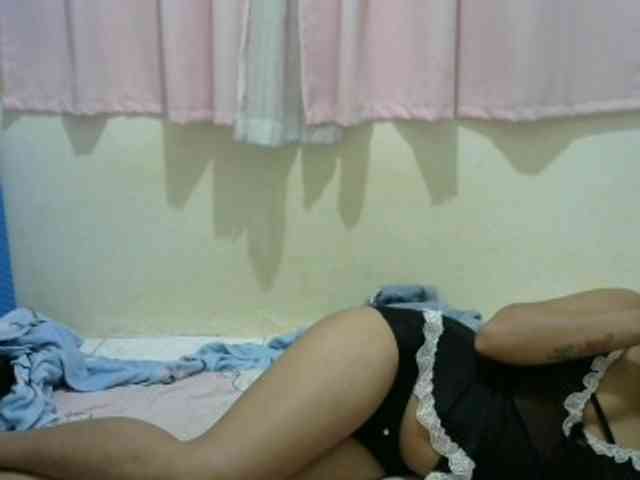 Hottie-Shei webcam