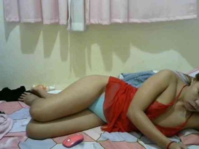 Hottie-Shei webcam