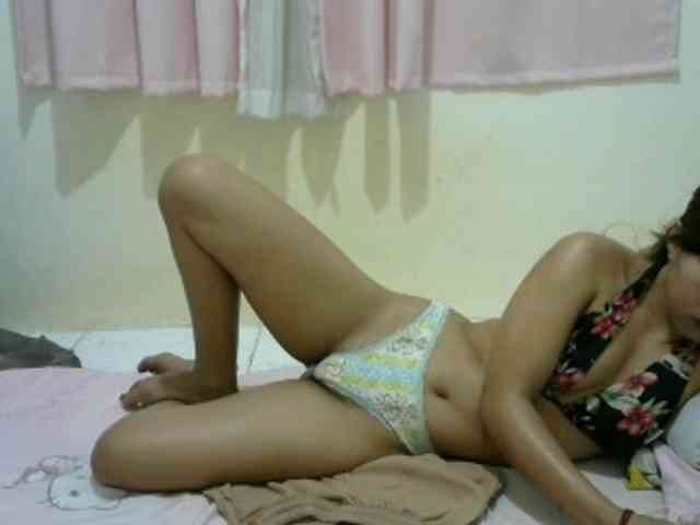 Hottie-Shei webcam
