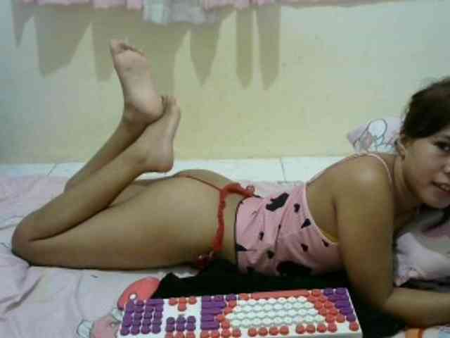 Hottie-Shei webcam