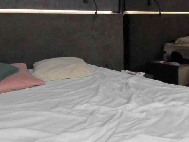 blondymee webcam