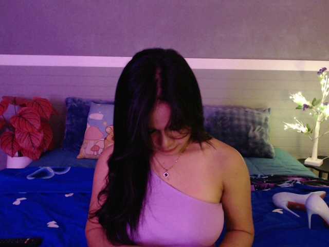 Nantida's BongaCams show and profile