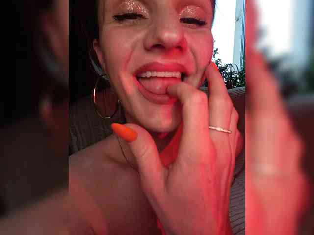-MAlVINKA- Live Webcam on BongaCams