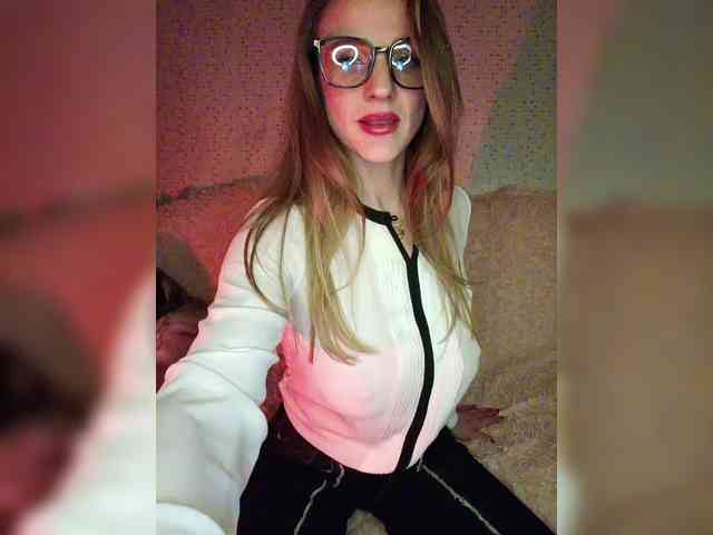 -MAlVINKA- Live Webcam on BongaCams