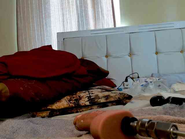 Candbody webcam