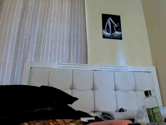 Candbody webcam