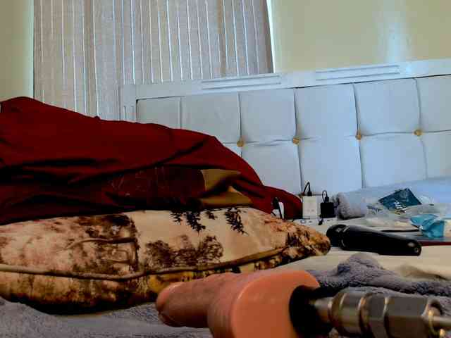 Candbody webcam