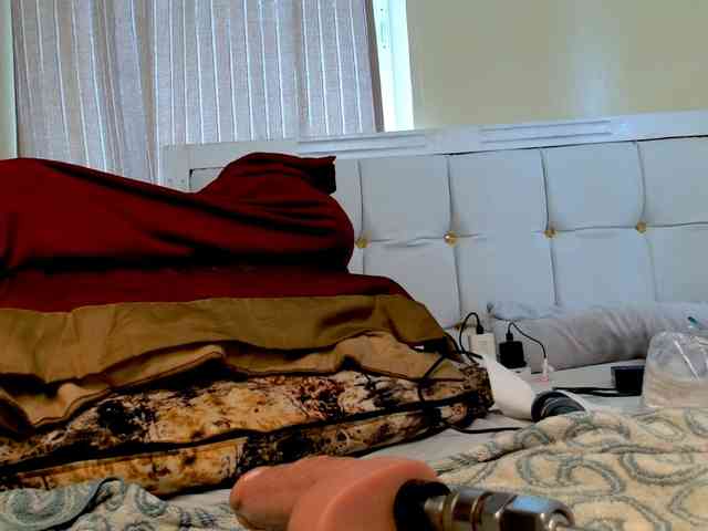 Candbody webcam