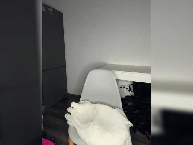 Akadori from BongaCams