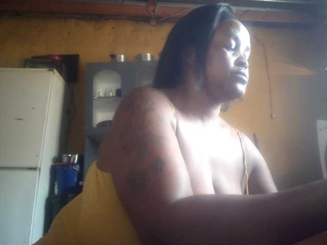 Melonboobs1's BongaCams show and profile