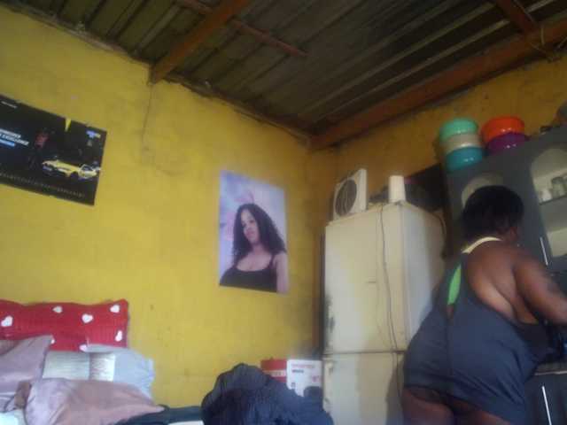 Melonboobs1's BongaCams show and profile