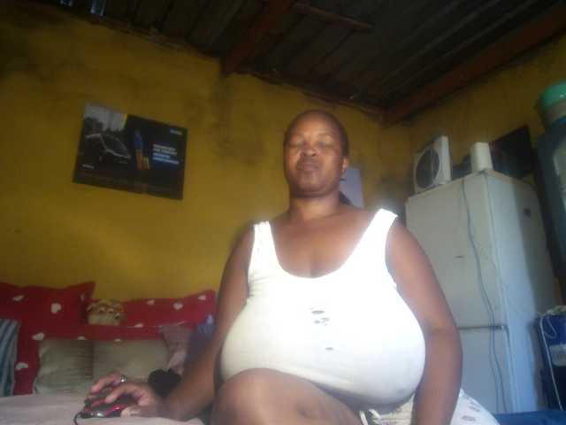 Melonboobs1's BongaCams show and profile