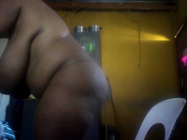 Melonboobs1's BongaCams show and profile