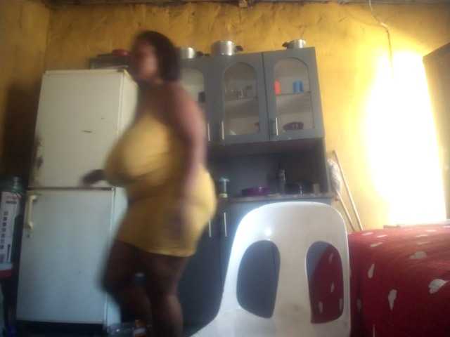 Melonboobs1's BongaCams show and profile