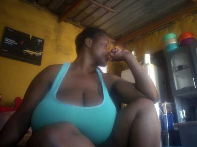 Melonboobs1's BongaCams show and profile