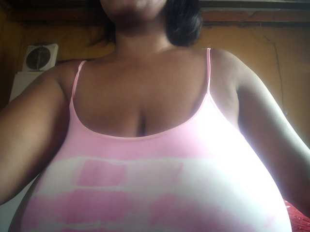 Melonboobs1's BongaCams show and profile