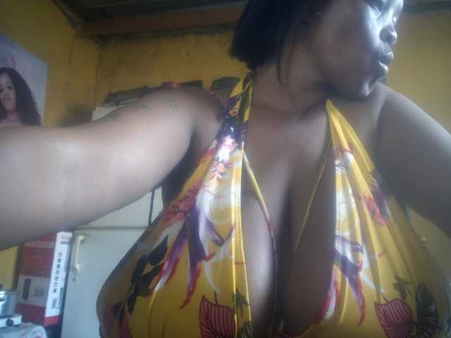 Melonboobs1's BongaCams show and profile