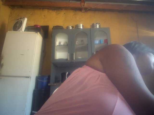 Melonboobs1's BongaCams show and profile