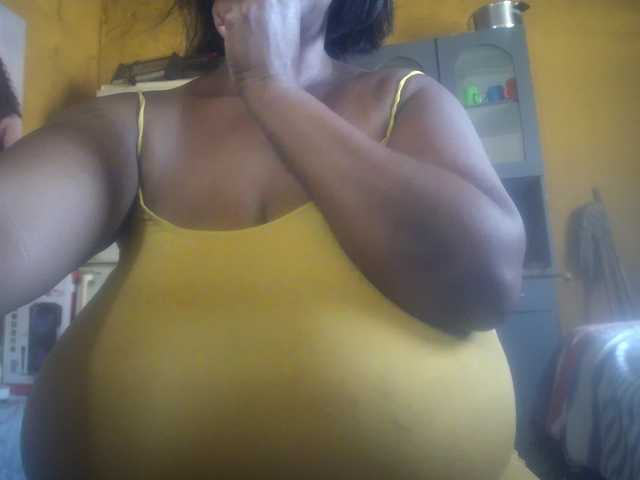 Melonboobs1's BongaCams show and profile