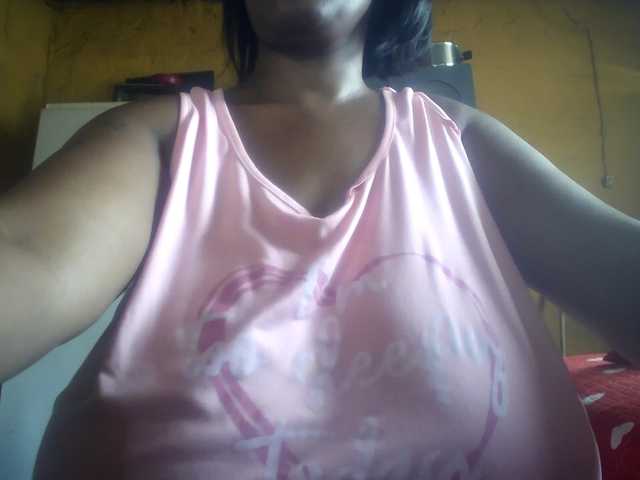 Melonboobs1's BongaCams show and profile