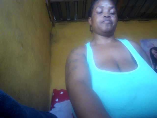 Melonboobs1's BongaCams show and profile