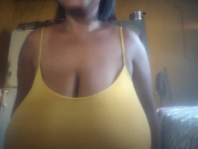 Melonboobs1 from BongaCams