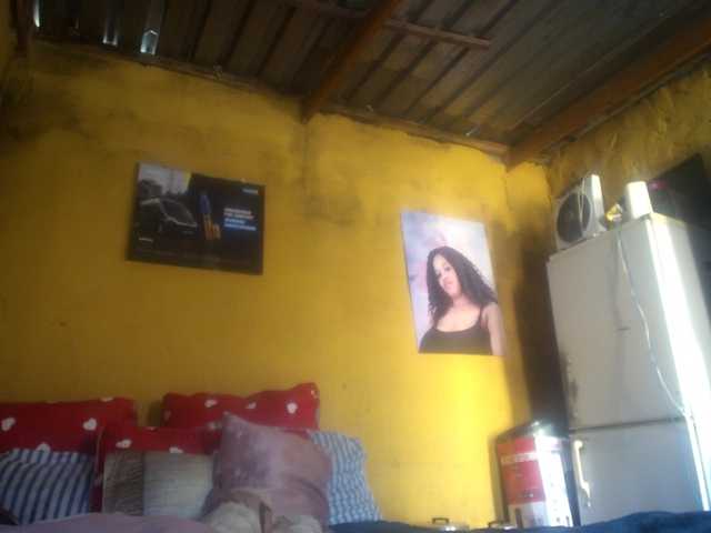 Melonboobs1's BongaCams show and profile