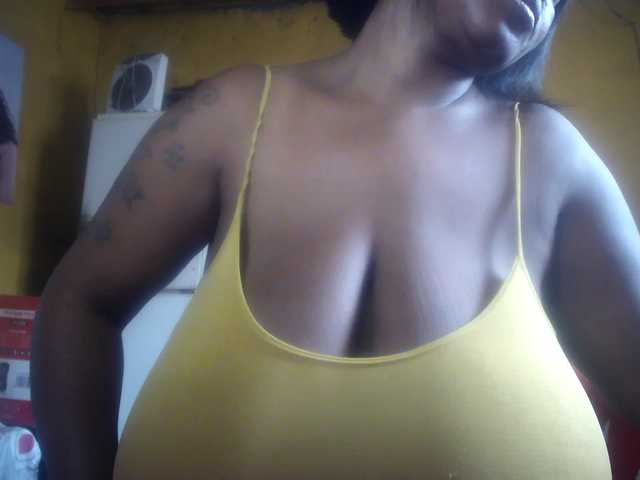 Melonboobs1's BongaCams show and profile