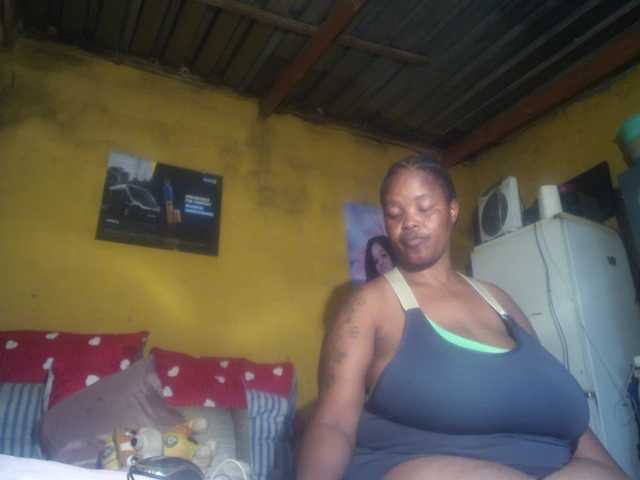 Melonboobs1's BongaCams show and profile