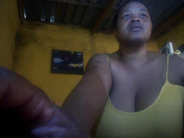 Melonboobs1's BongaCams show and profile