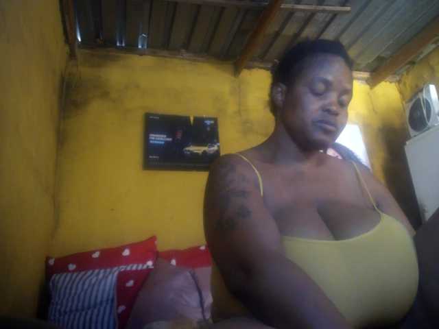 Melonboobs1's BongaCams show and profile