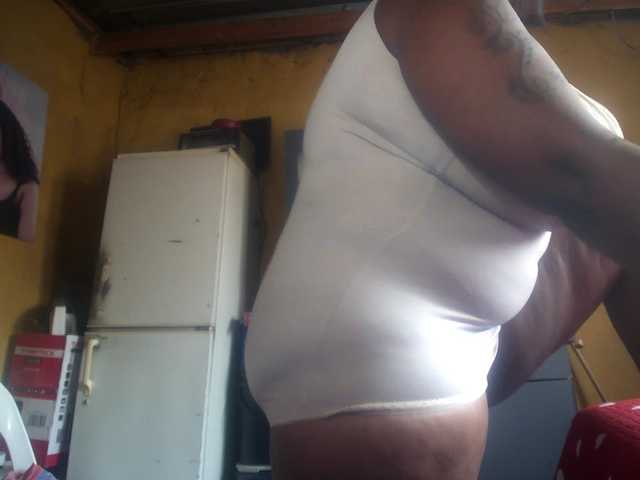 Melonboobs1's BongaCams show and profile