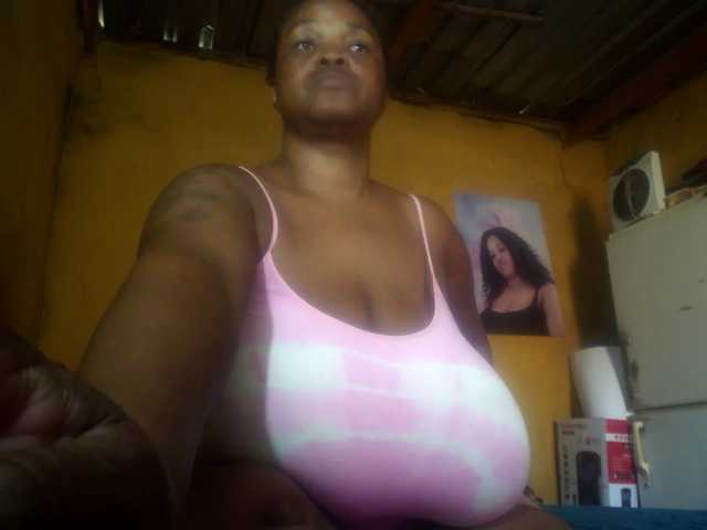 Melonboobs1's BongaCams show and profile