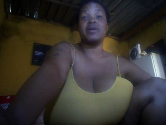 Melonboobs1's BongaCams show and profile