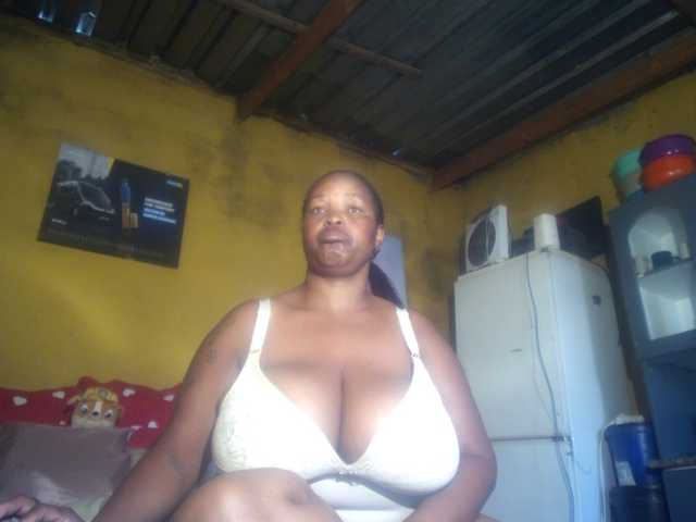 Melonboobs1's BongaCams show and profile