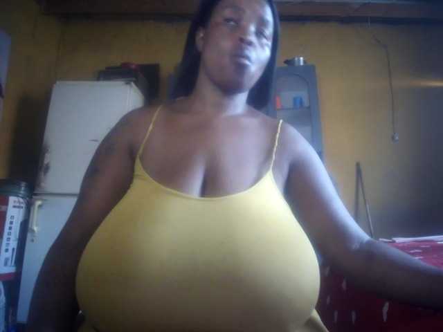 Melonboobs1's BongaCams show and profile