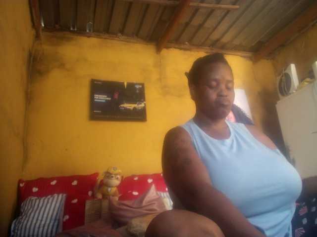 Melonboobs1's BongaCams show and profile