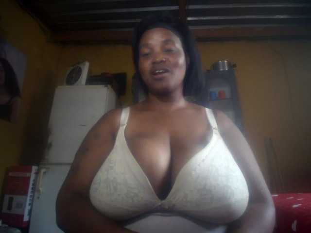 Melonboobs1's BongaCams show and profile