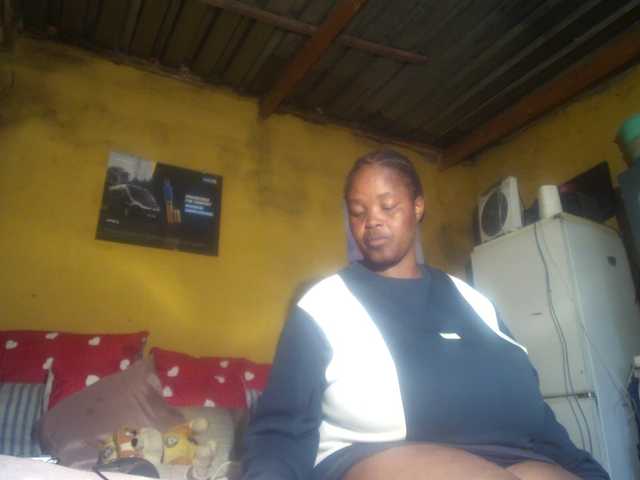 Melonboobs1's BongaCams show and profile