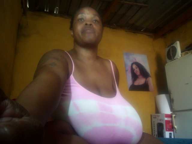 Melonboobs1's BongaCams show and profile