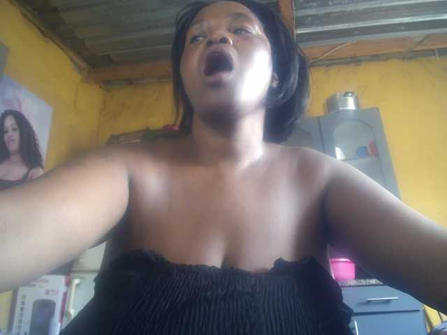 Melonboobs1 — show boobs