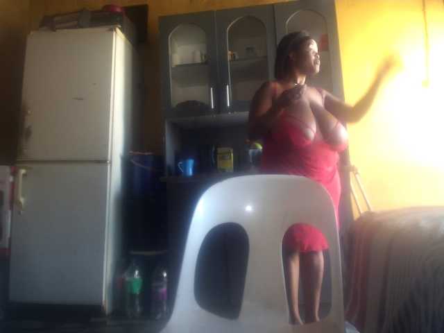 Melonboobs1's BongaCams show and profile