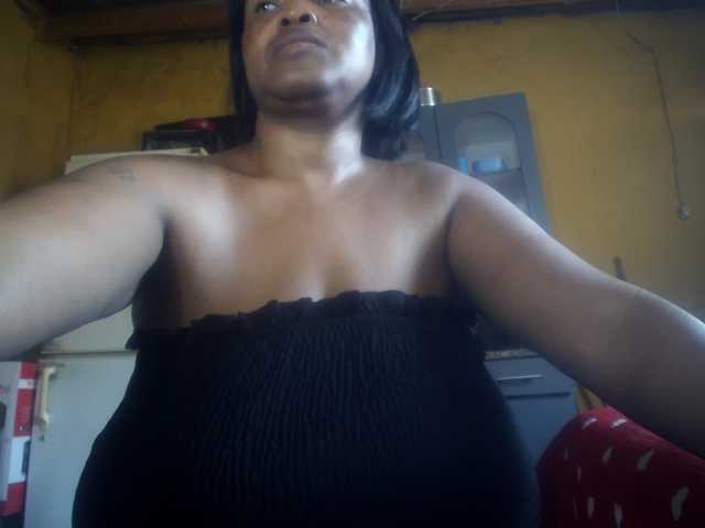 Melonboobs1's BongaCams show and profile