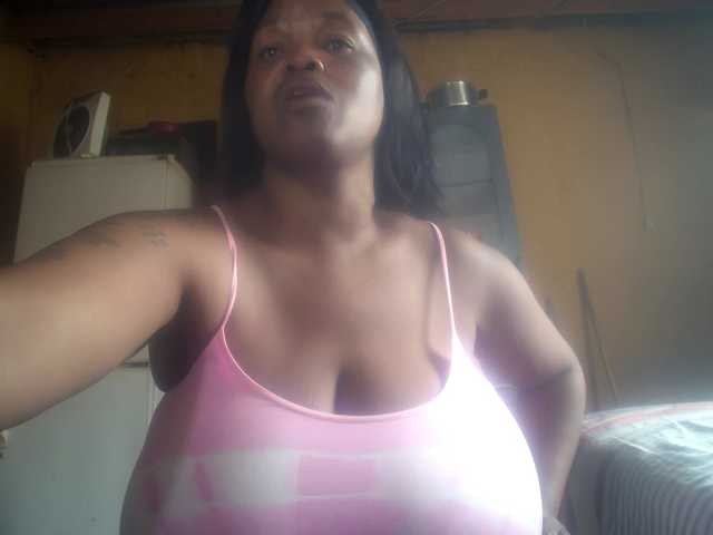 Melonboobs1's BongaCams show and profile