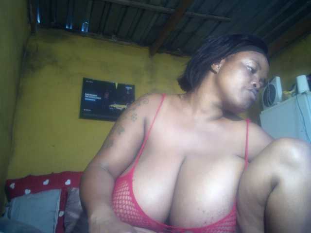 Melonboobs1's BongaCams show and profile